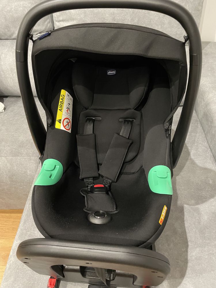 Ovo para bebé com base isofix