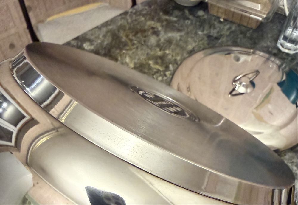 Продам кострюлю 11 литров