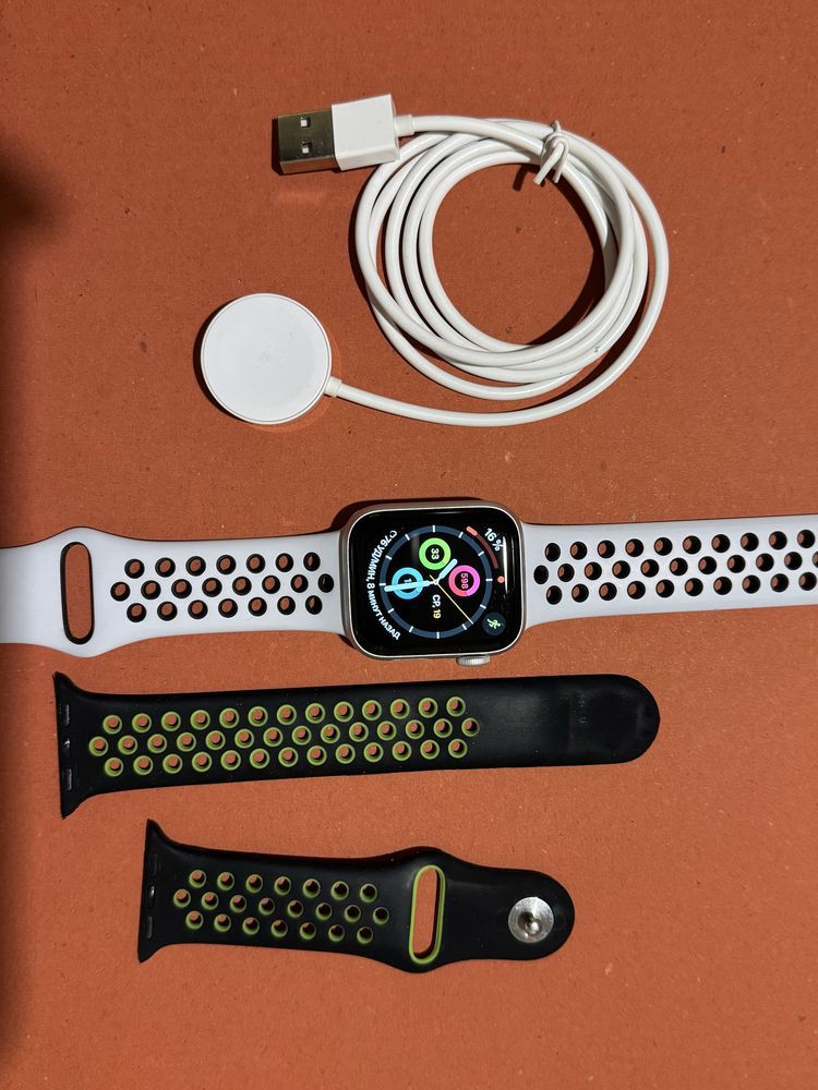 Apple Watch Series 5 Nike edition 40mm