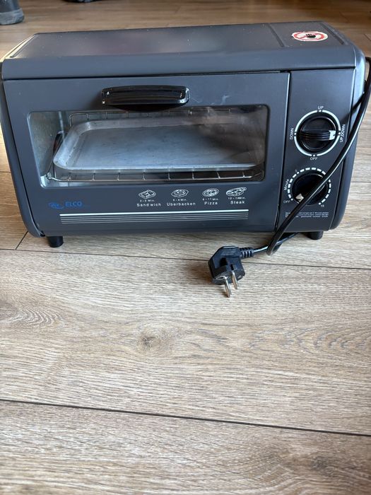 Mini piekarnik elektryczny