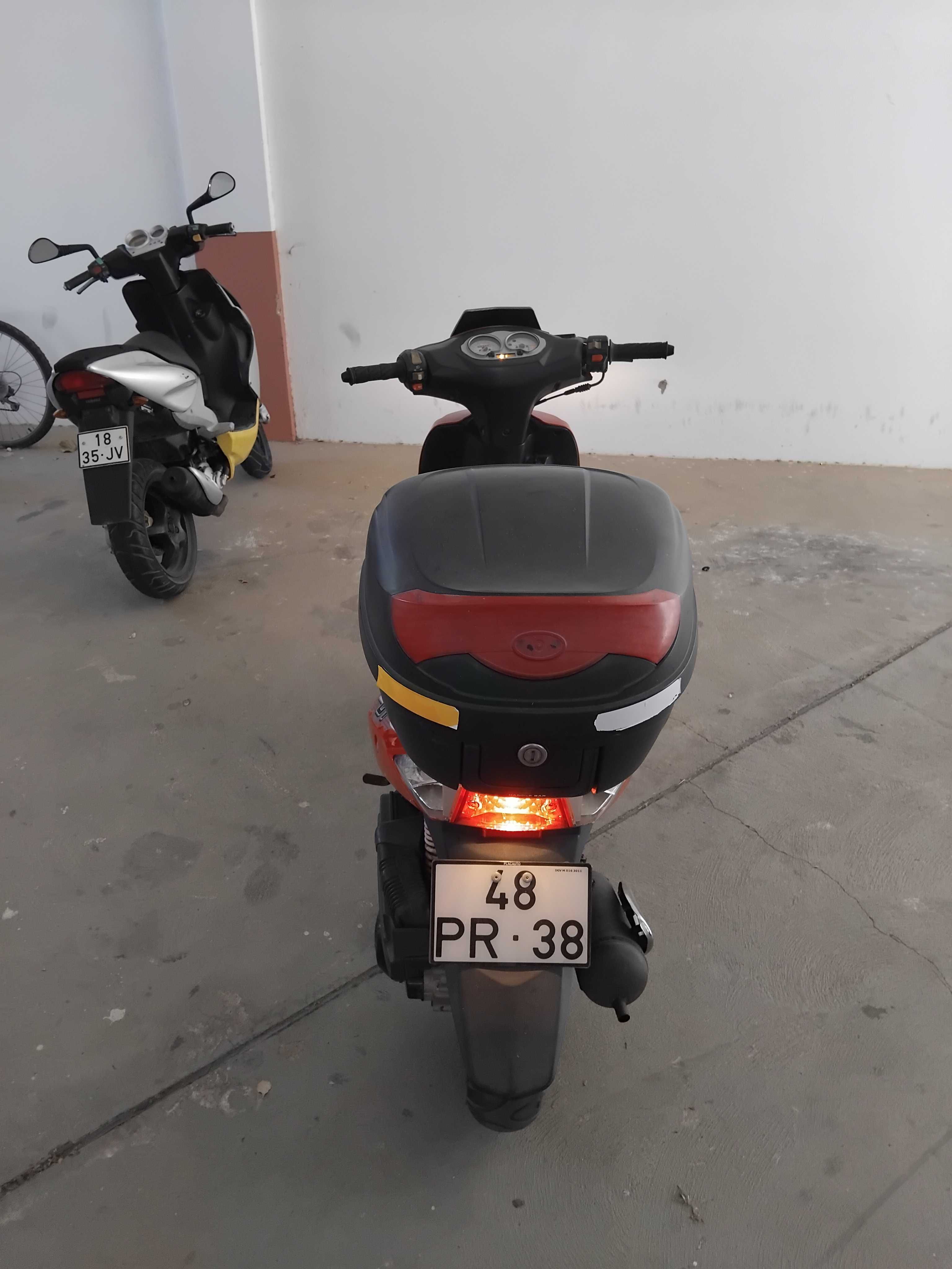 Scooter 125 cc a 4 tempos