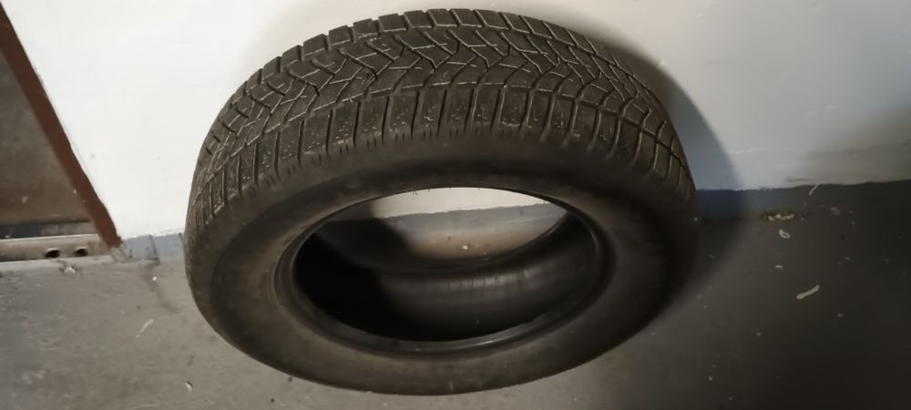 Opony zimowe 215/65/R16