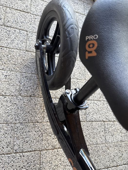 rowerek biegowy cariboo megnesium pro