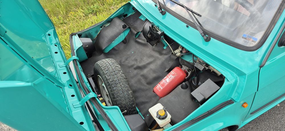 Fiata 126p 650 EL w zestawie z przyczepką