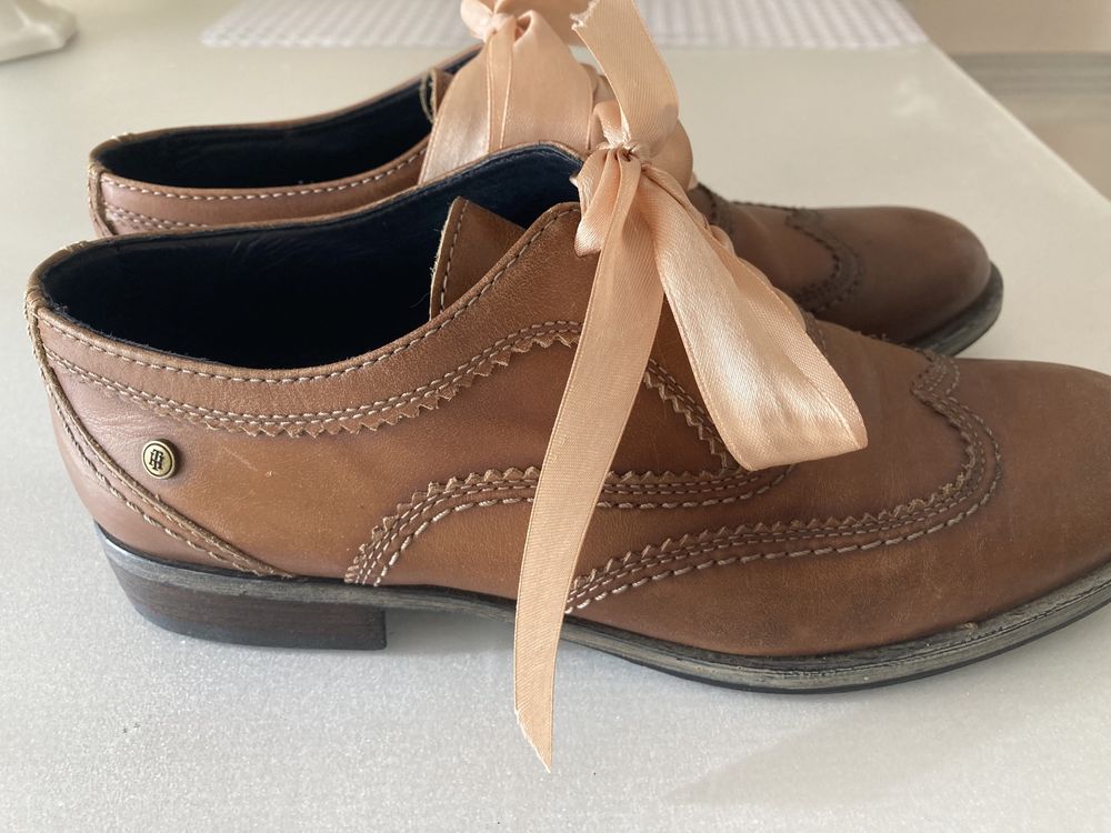 Sapatos Tommy Hilfiger Unissexo T38