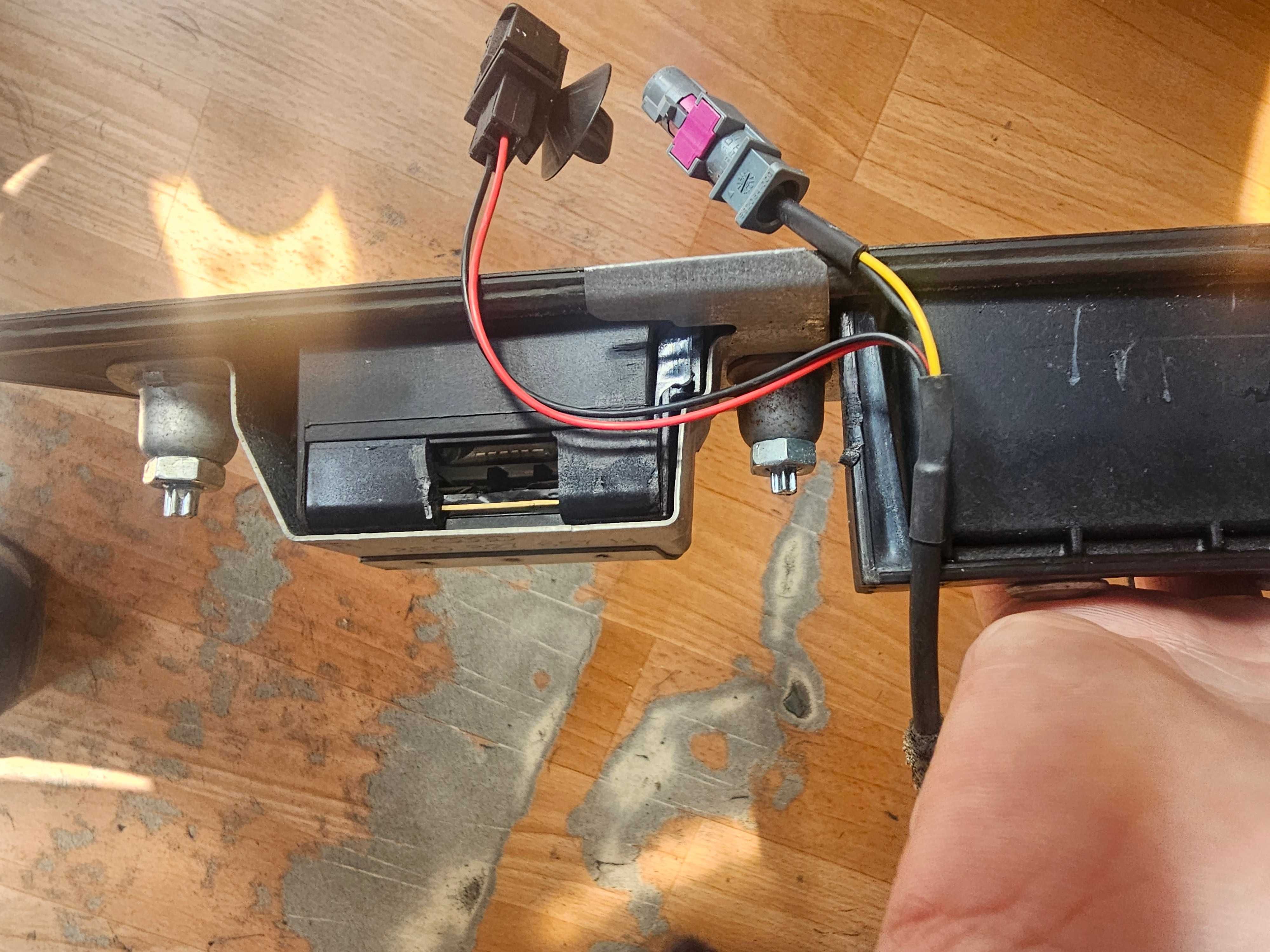 Oświetlenie Tablicy Rejestracyjnej Blenda Kamera Audi Q7 4L 12r Części