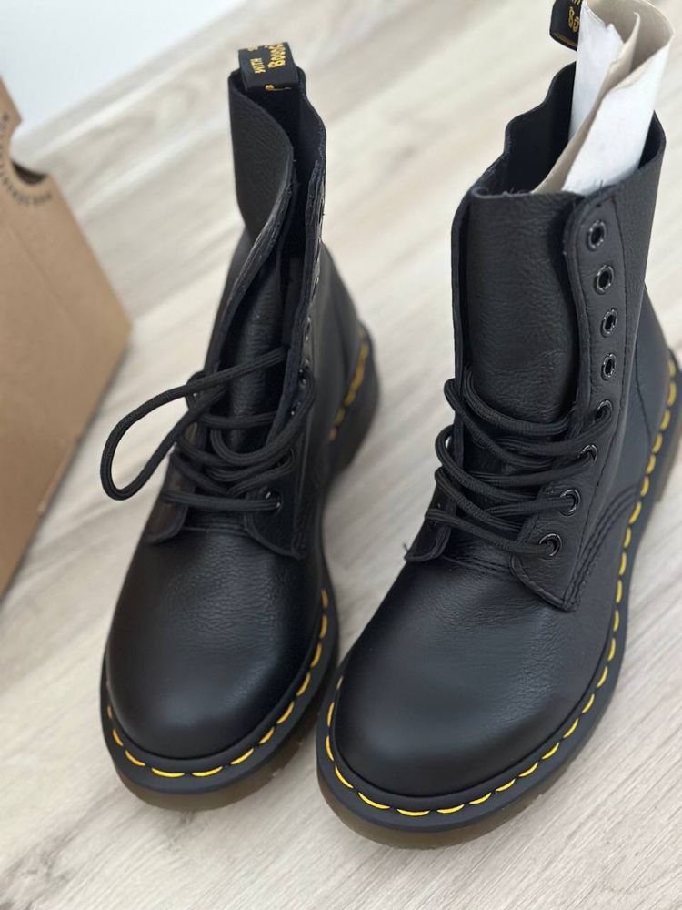 DR. MARTENS Черевики 1460 Pascal Black