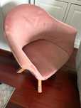 Vendo cadeira de escritório veludo cor rosa