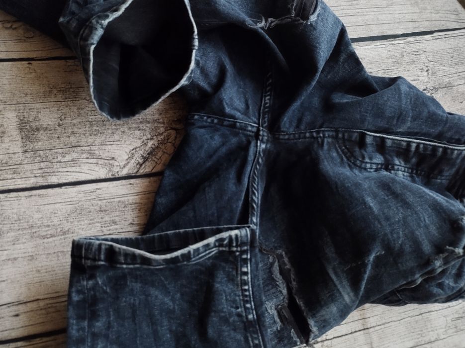 Authentic supply jeansy męskie z dziurami