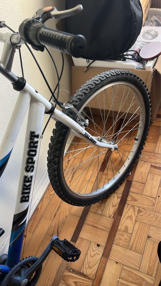 Bicicleta usada mas em perfeitas condições