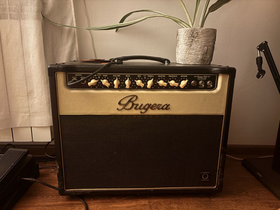 Wzmacniacz lampowy Bugera V22 infinium