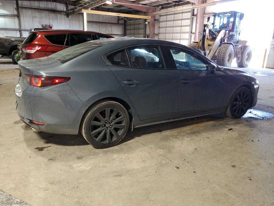 2023 Mazda 3 Preferred Повний привід, авто в дорозі.пути