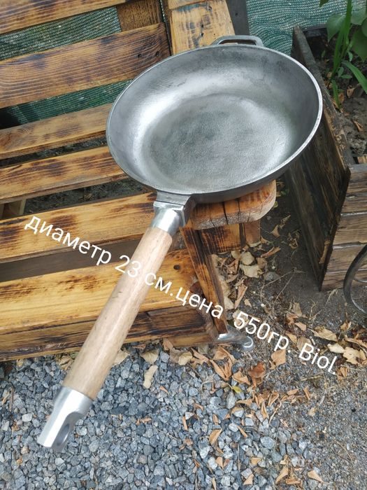 Продам сковороды чугунные подставка под горячее  подстаканник