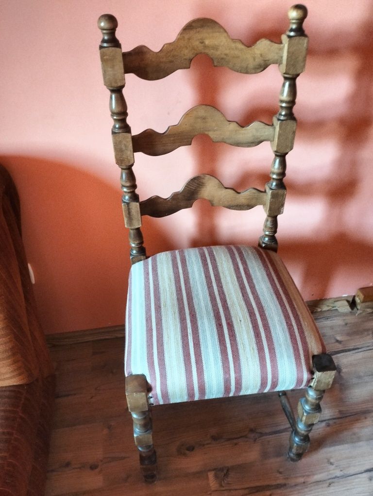 Krzesła "Ludwiczki"