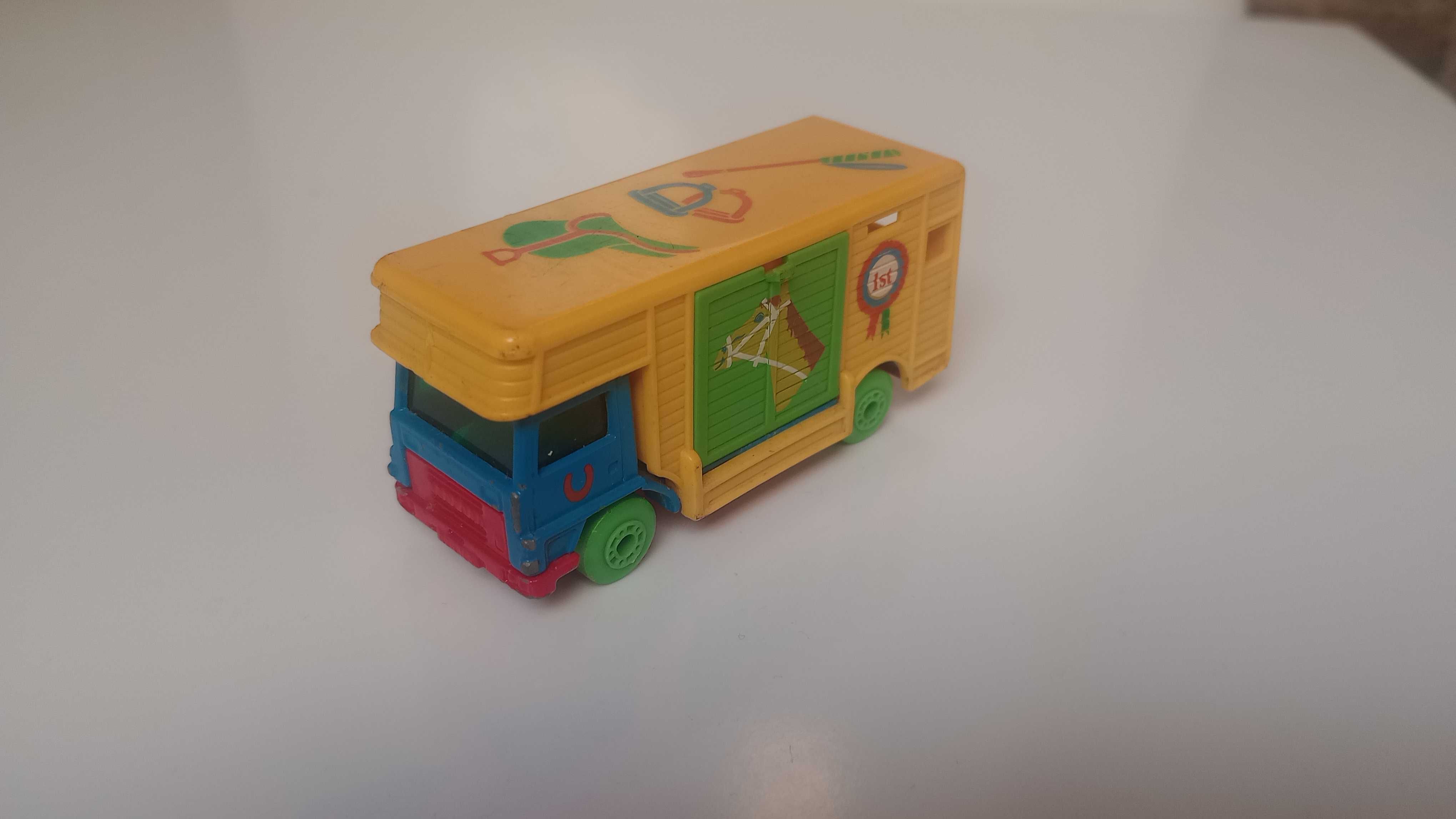 Matchbox Bedford horse box