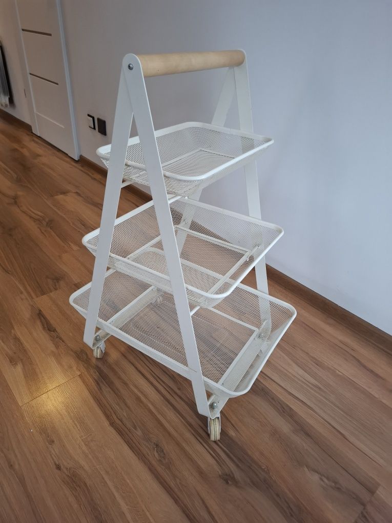Ikea barek na kółkach