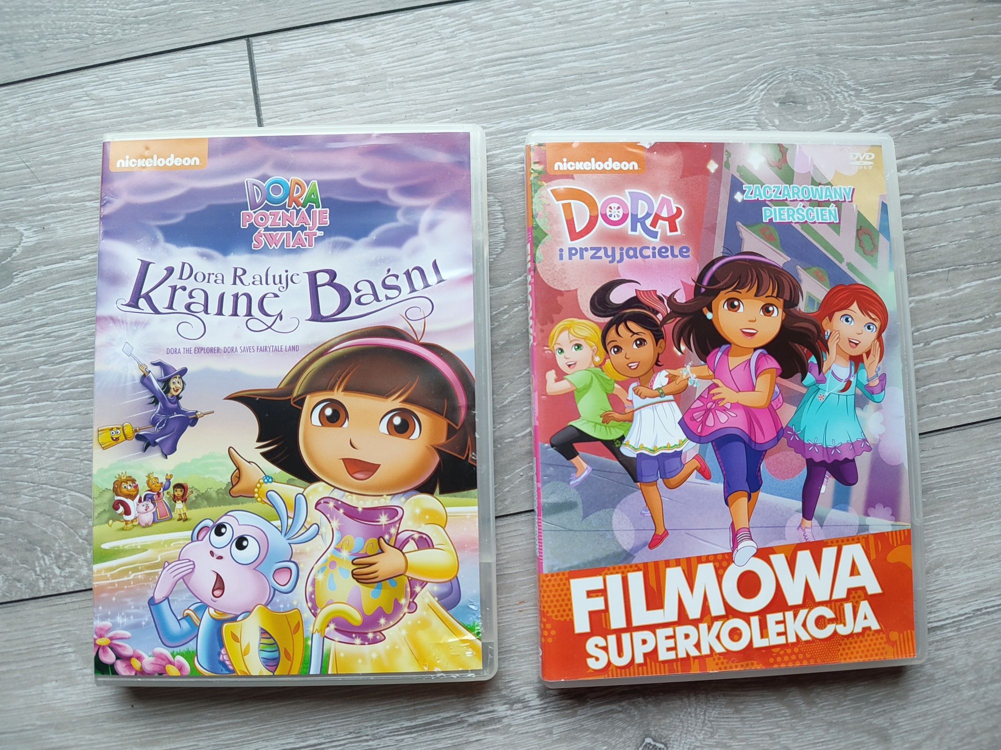 Płyty DVD Dora ratuje Krainę Baśni oraz Dora i zaczarowany pierścień