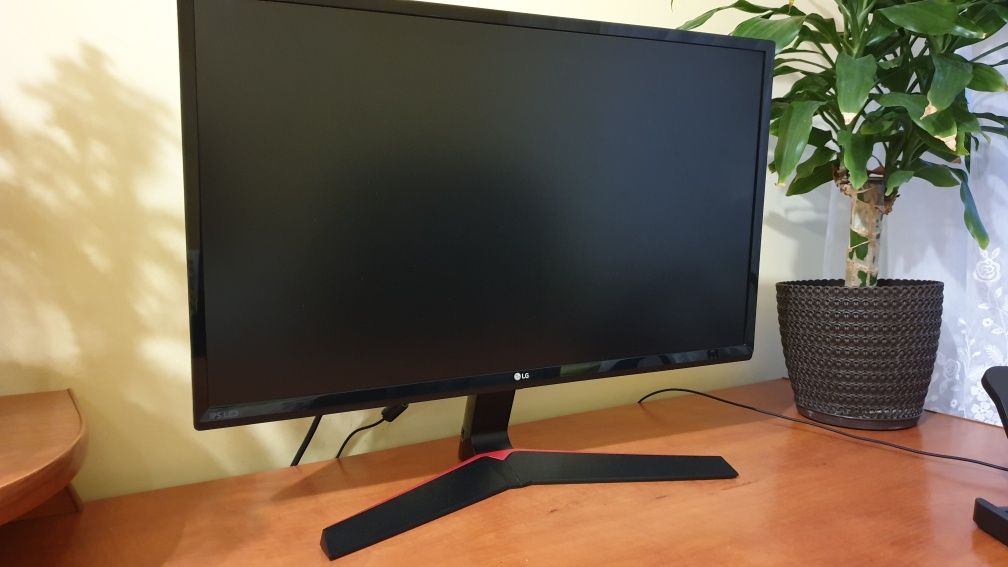 Monitor LG 24mp59 75hz 24 cale w bardzo dobrym stanie