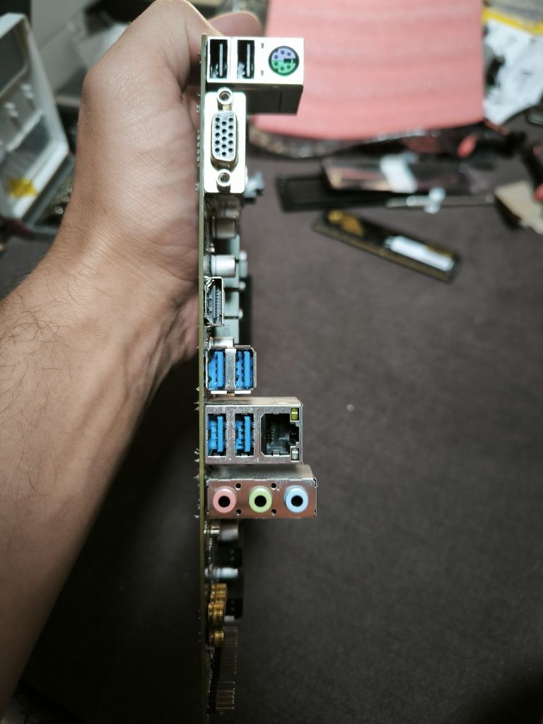 Комплект мат плата + проц i3 9100f+оперативна