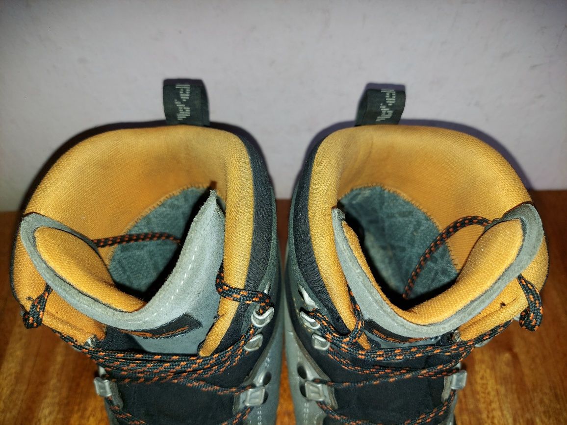 черевики трекінгові мисливські scarpa на gore tex vibram оригінал 

Ро