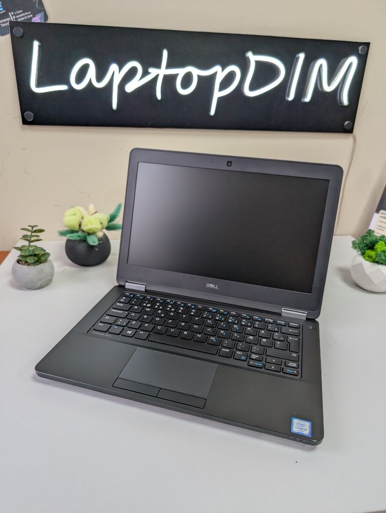 Ноутбук Dell Latitude E5270/i5-6200U/8/128/12"/HD/компактний.Бюджетний