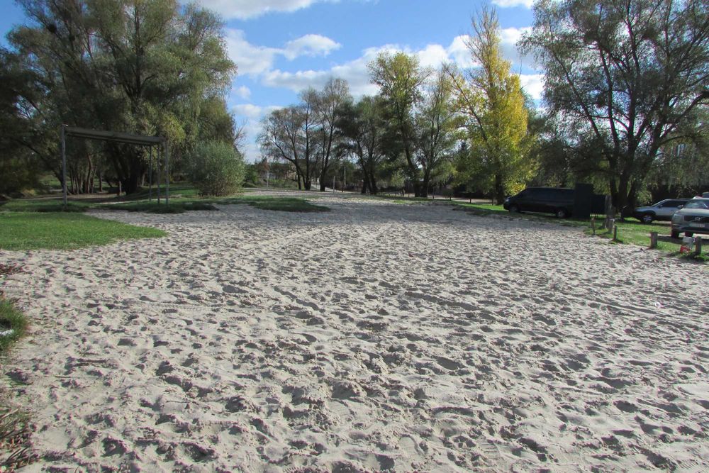 ПУХІВКА. Земельна ділянка 19 соток під забудову.