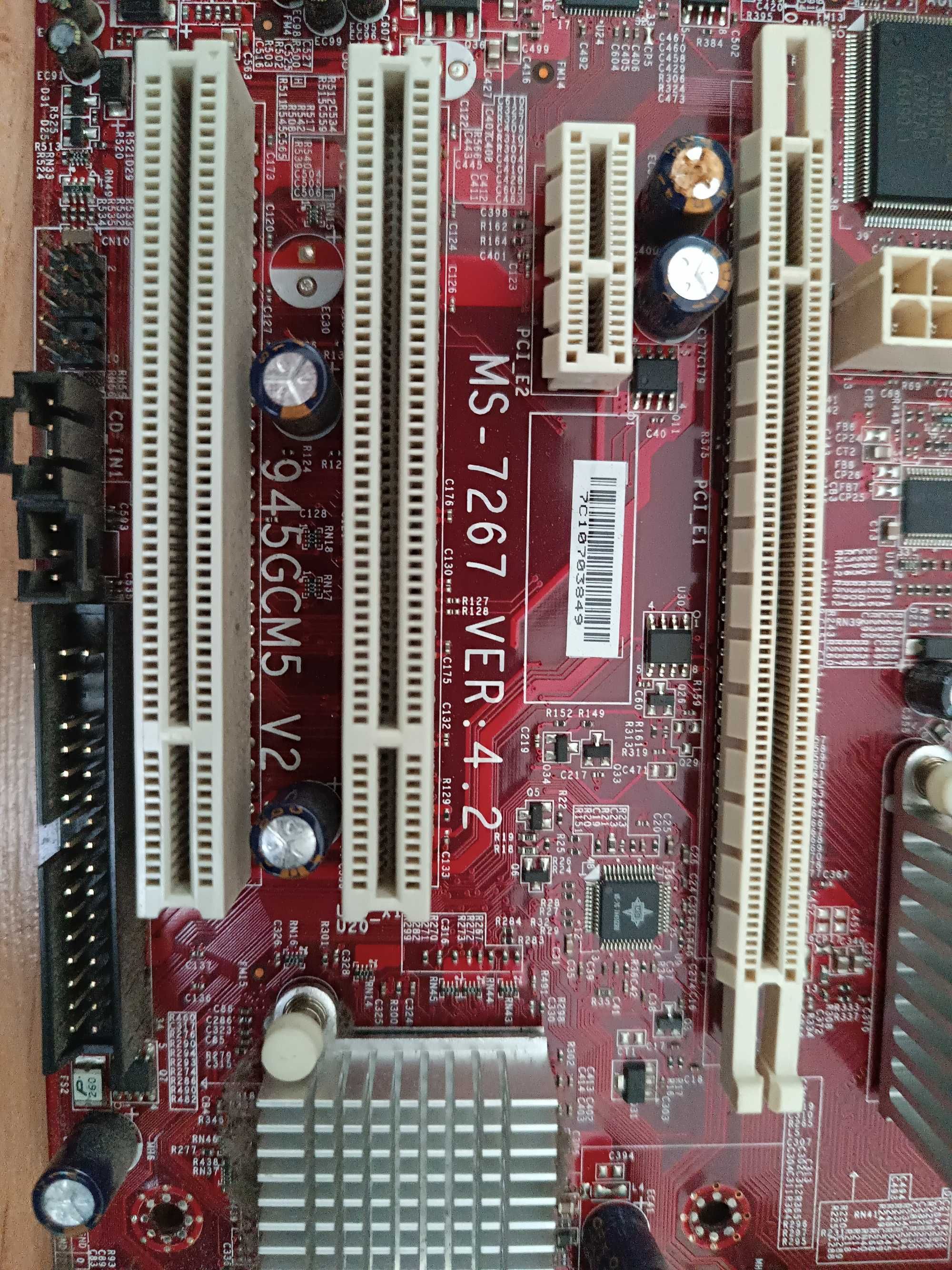Komputer Płyta główna MSI MS-7267 Procesor Dual-Core E2167 Pamięć 2GB