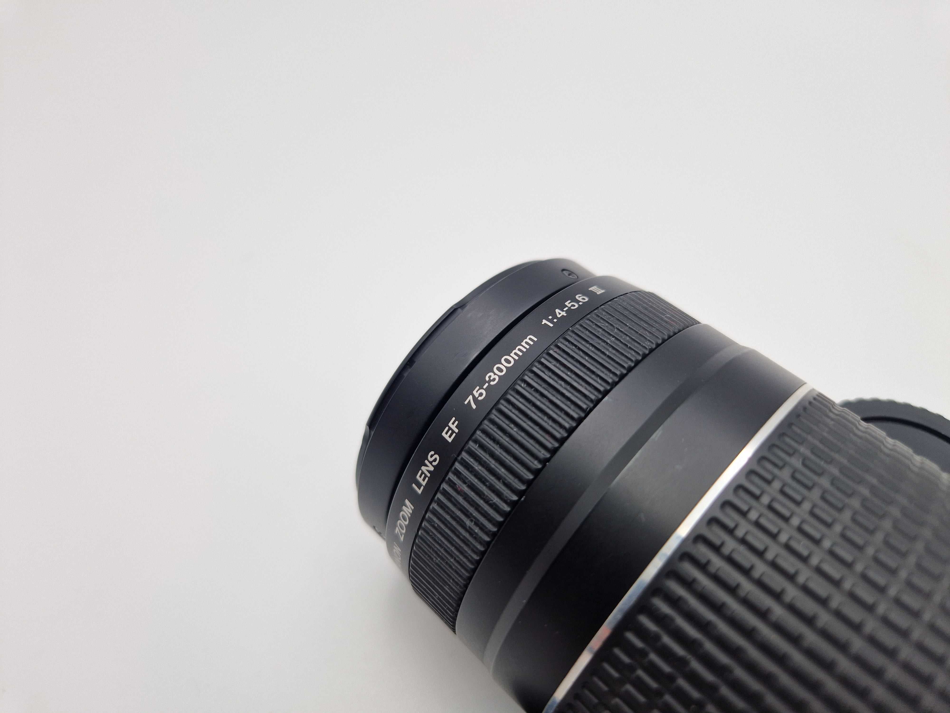 .Obiektyw Canon EF 75-300mm 1:4-5.6 ver. III - bdb stan
