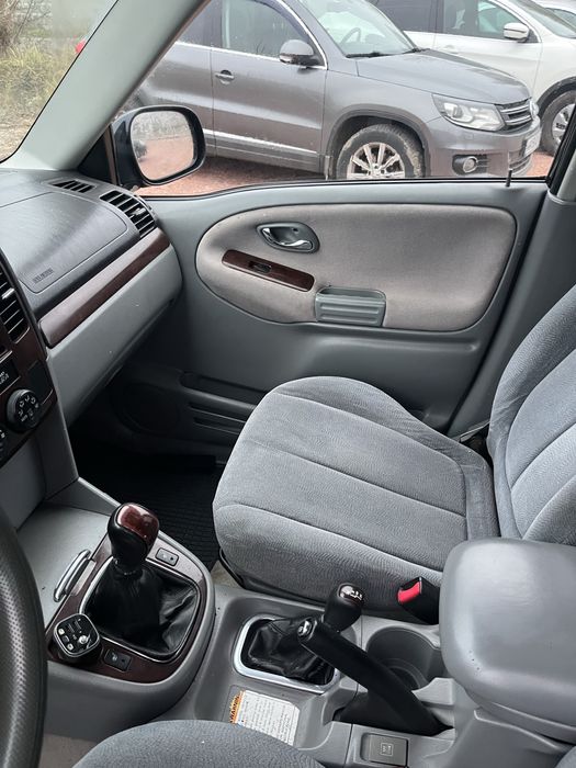 SUZUKI grand Vitara повний привід