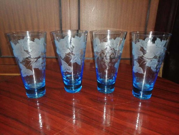 Стаканы "Виноград" из голубого стекла с алмазной гравировкой
