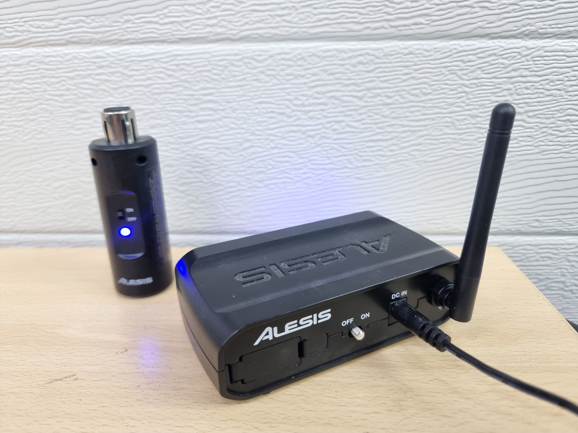 Alesis miclink Wireless adapter przekaźnik sygnału xlr na odległość