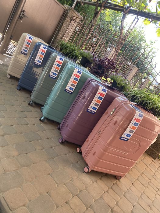 Акція  на L розмір !   Чемодн .Велика валіза ,.поліпропілен .