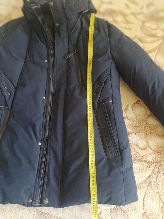 Продам зимнюю мужскую курточку.