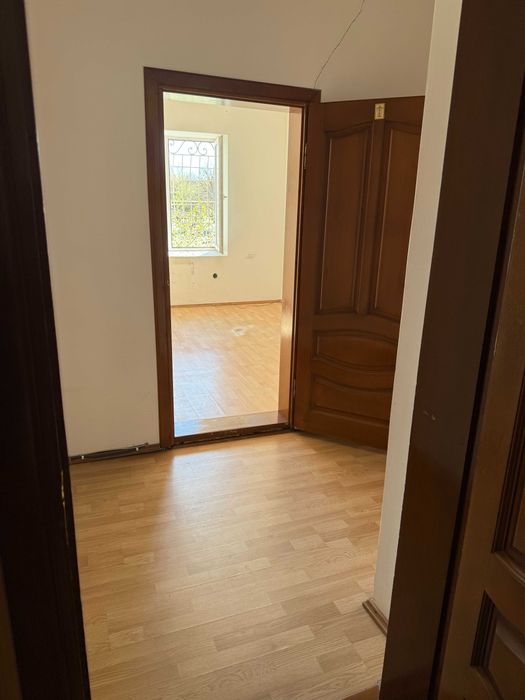 Продається квартира 94 кв.м ТЕРМІНОВО