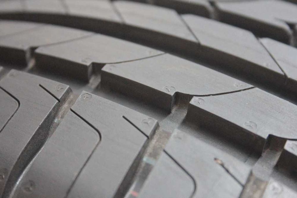 225/55/16 Goodyear EfficientGrip 225/55 R16 jak nowa