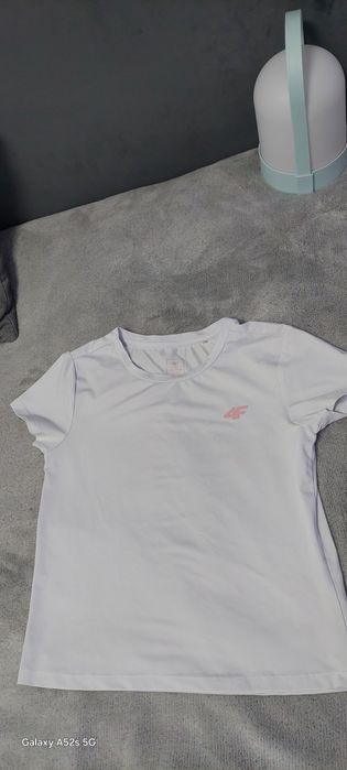 Koszulka dziewczęca sportowa r. 140