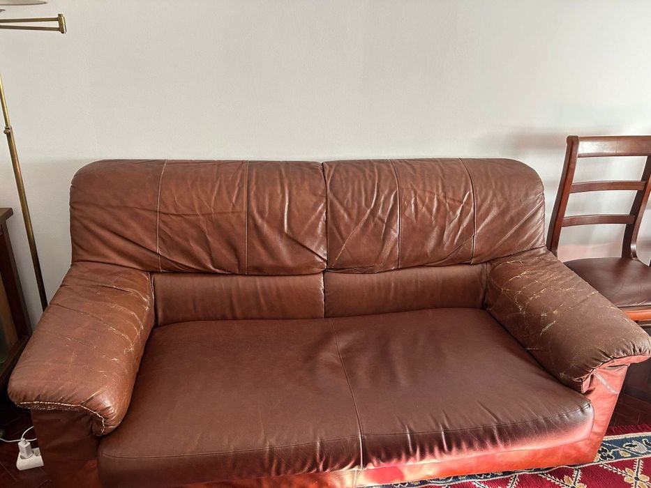 Sofá cama de napa 2/ 3 lugares