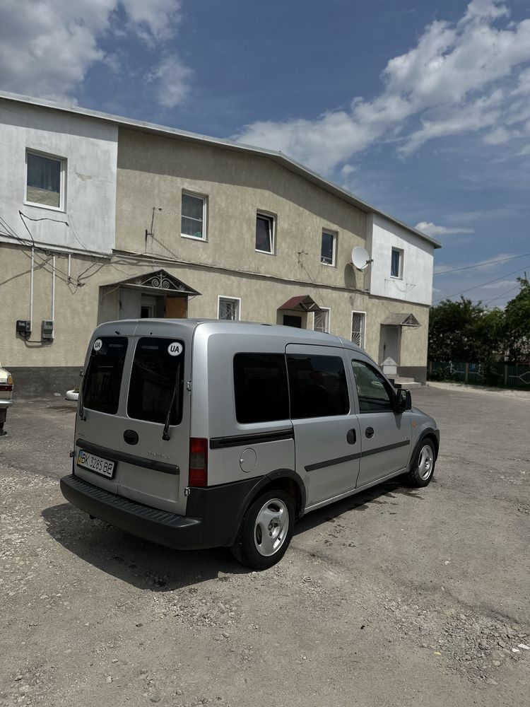 Opel combo 1.7 diesel пасажир