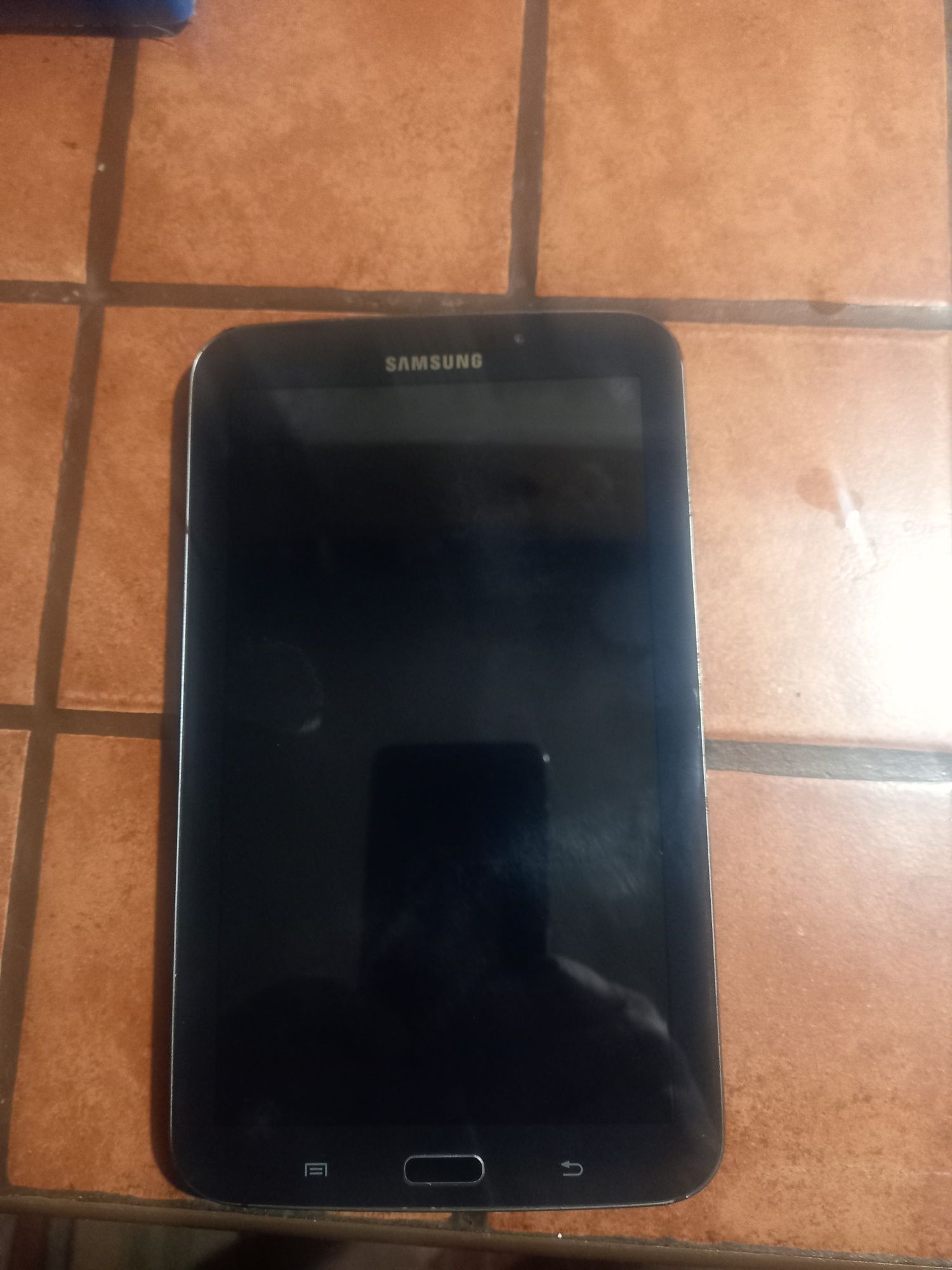 Планшет Samsung GALAXY  Tab 3