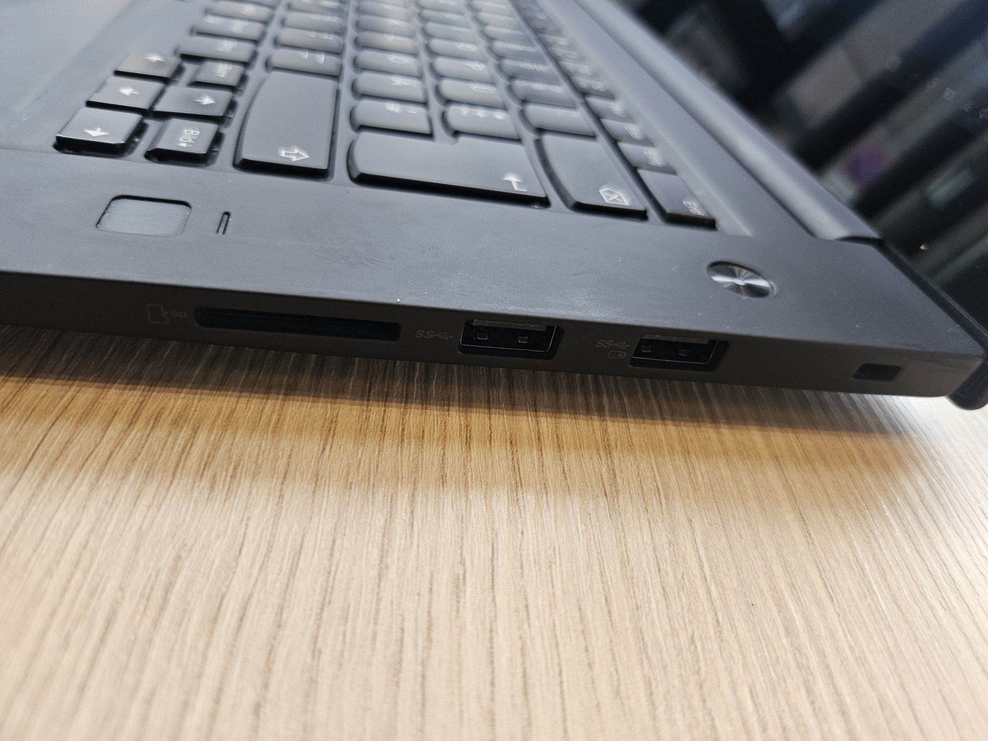 Lenovo ThinkPad extreme x1 4K 32gb ram 512gb i7 dotykowy ekran