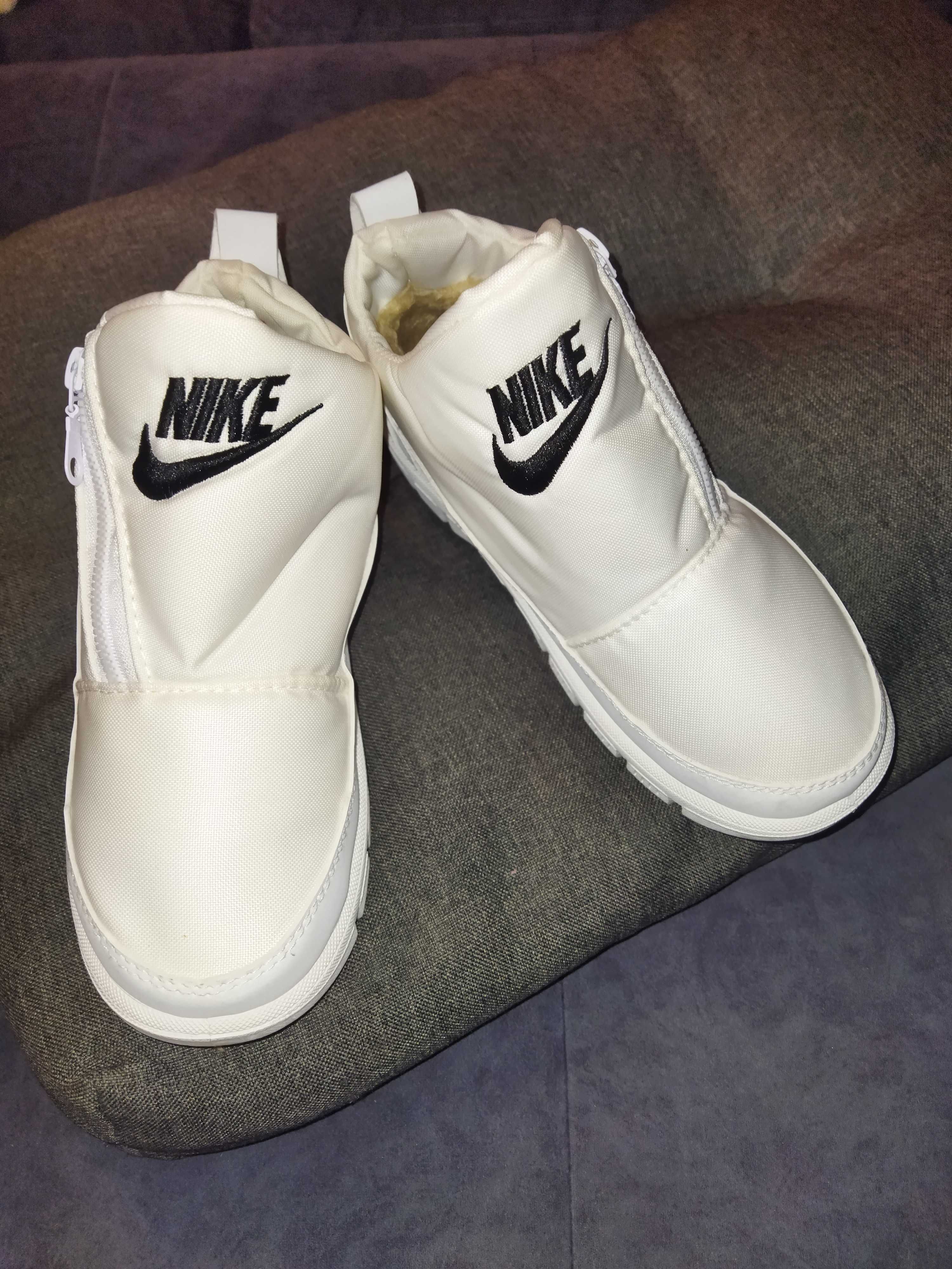 Кросівки платформа снікерси жіночі Nike Air Force white