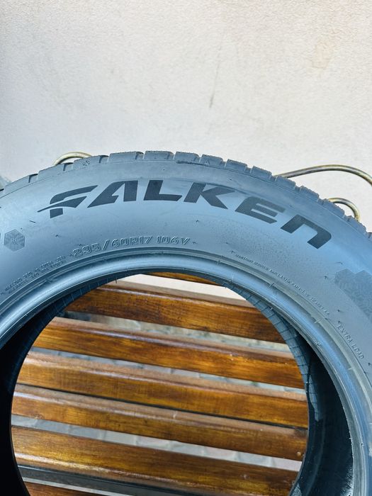 Шини зимові 235/60 R17 (106V) Falken Eurowinter HS02 Pro