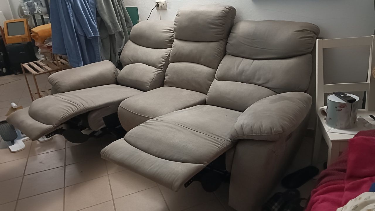 Sofá com elevação dos pés