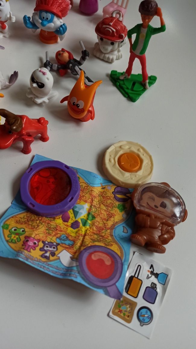 Figurki kinder bibeloty kalendarz