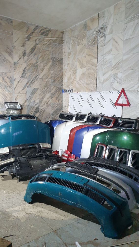 Передня частина шкода фабія 1,Skoda Fabia 1, фары, телевізор