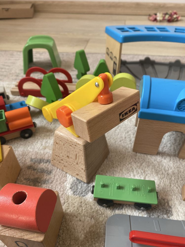 Tory kolejka ikea pociagi