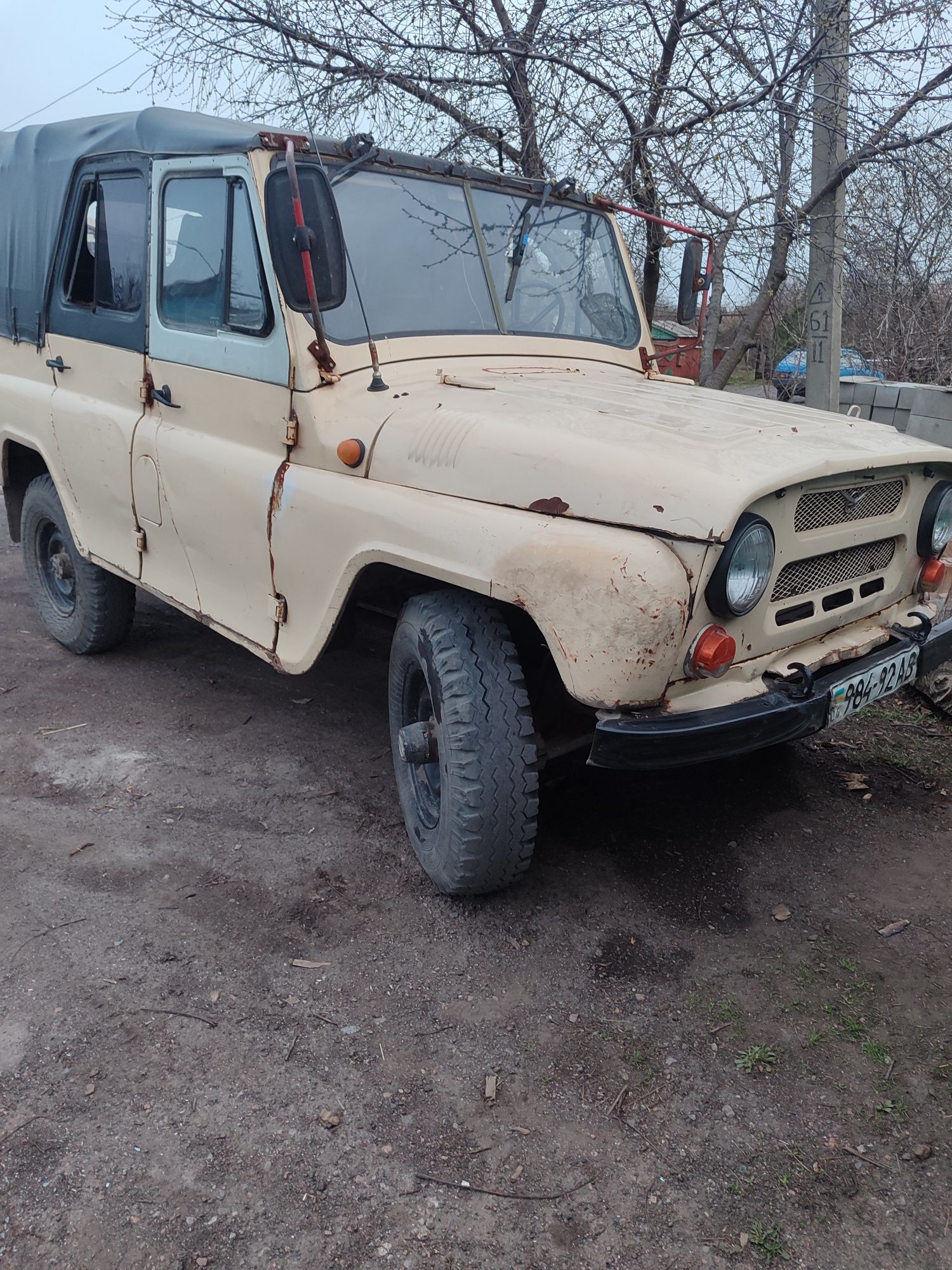 Продам УАЗ 469 на полном боєвом ходу