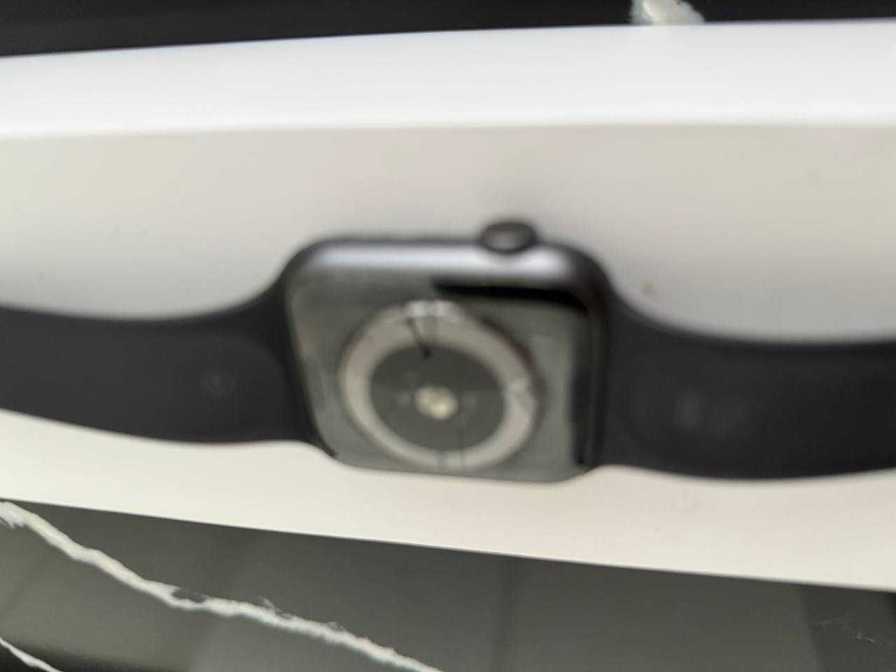 Apple Watch Series 4 GPS 44mm Gray Alum
