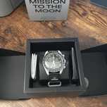 Omega x Swatch SO33M100 Moon - Black Friday -50% Rabatu