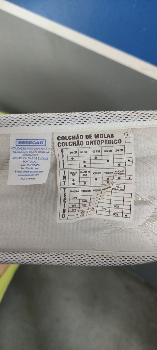 Cama de viagem Chicco com colchão de molas Bebecar